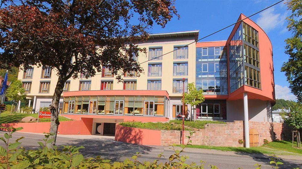 Hotel Harzer am Kurpark Bad Herrenalb Zewnętrze zdjęcie