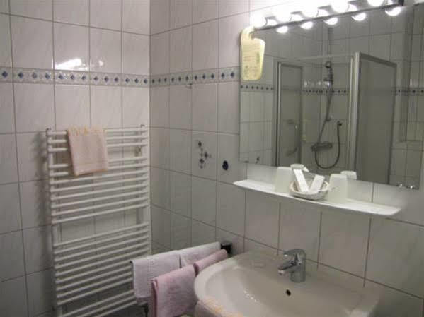 Hotel Harzer am Kurpark Bad Herrenalb Zewnętrze zdjęcie